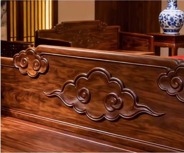 Vì sao giường la hán gỗ óc chó được giới thượng lưu ưa chuộng?-SBT 013