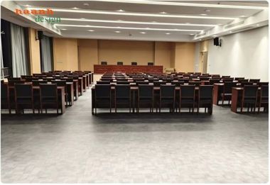 Bàn ghế hội trường bố trí theo dãy cho phòng họp - BHN 008