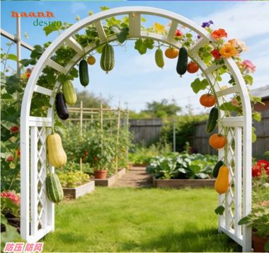 Cổng vòm sắt sân vườn dáng cong kết hợp cây leo - CVM 013
