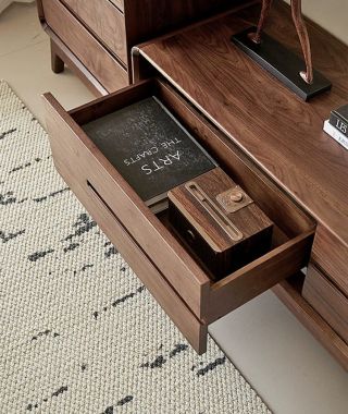 Mẫu Tủ Kệ Tivi Phòng Khách Gỗ Óc Chó Sang Trọng-TPK 017