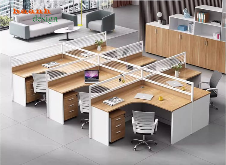 b&agrave;n nh&acirc;n vi&ecirc;n c&oacute; v&aacute;ch ngăn